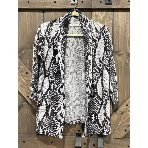 Neiman Marcus Womens Animal Print Cashmere‎ 100% Cardigan Size Small - Picture 1 of 6